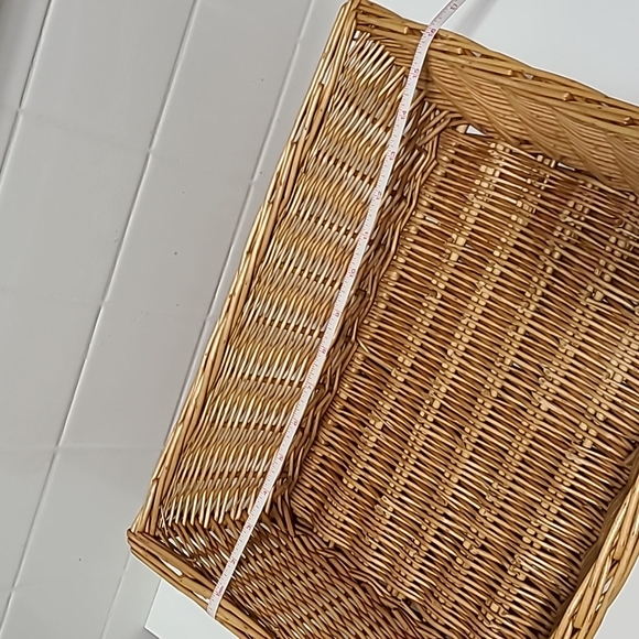 16" WICKER BASKET - Picture 4 of 10